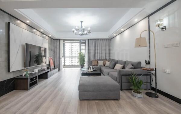 【收納達(dá)人】125㎡木系質(zhì)感臺式風(fēng)裝修，超儲物間令人羨慕！